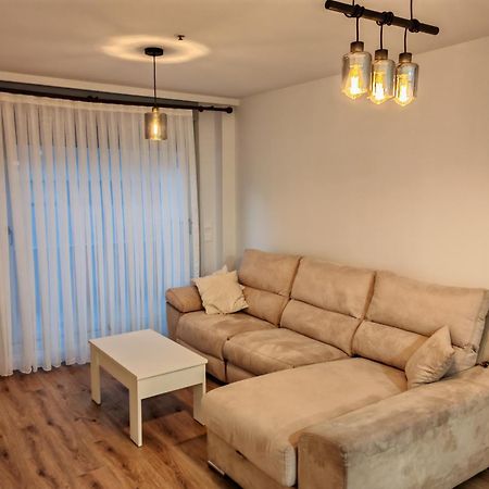 Rivas Futura Apartment Bagian luar foto