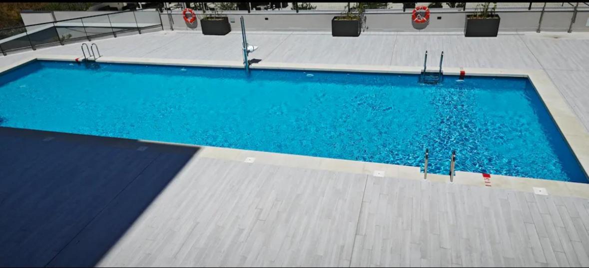 Rivas Futura Apartment Bagian luar foto