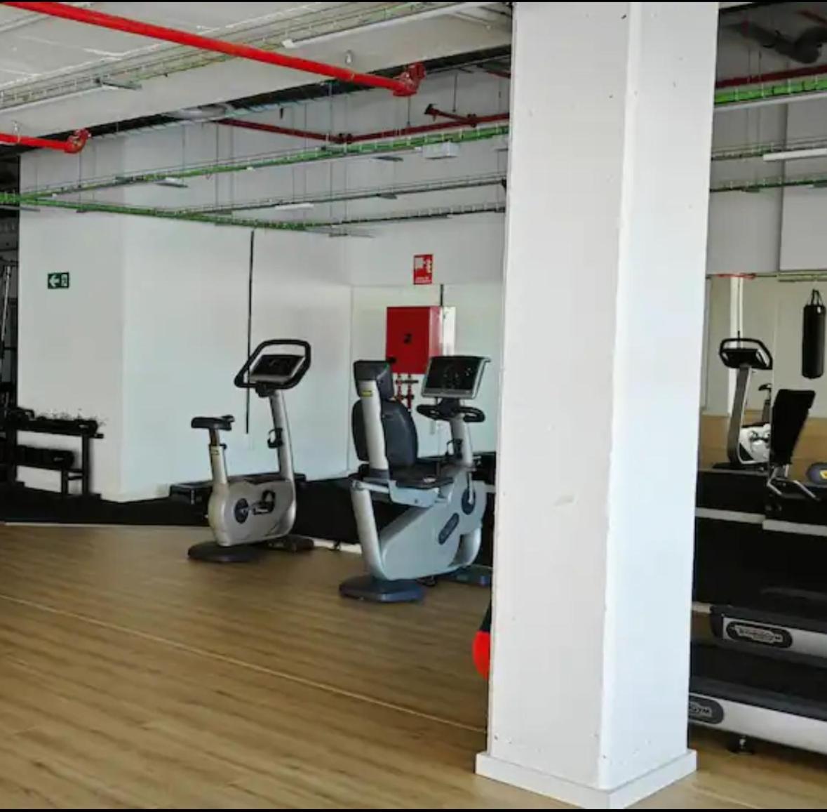 Rivas Futura Apartment Bagian luar foto